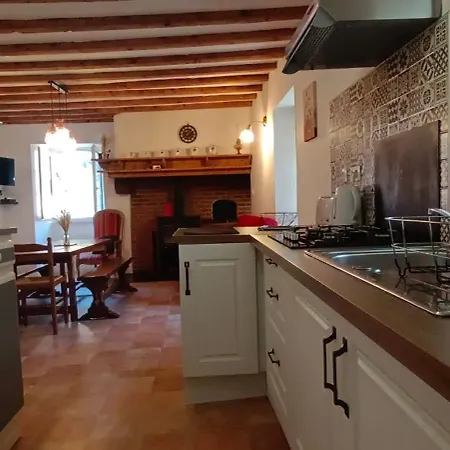 Bouerzy Apartment